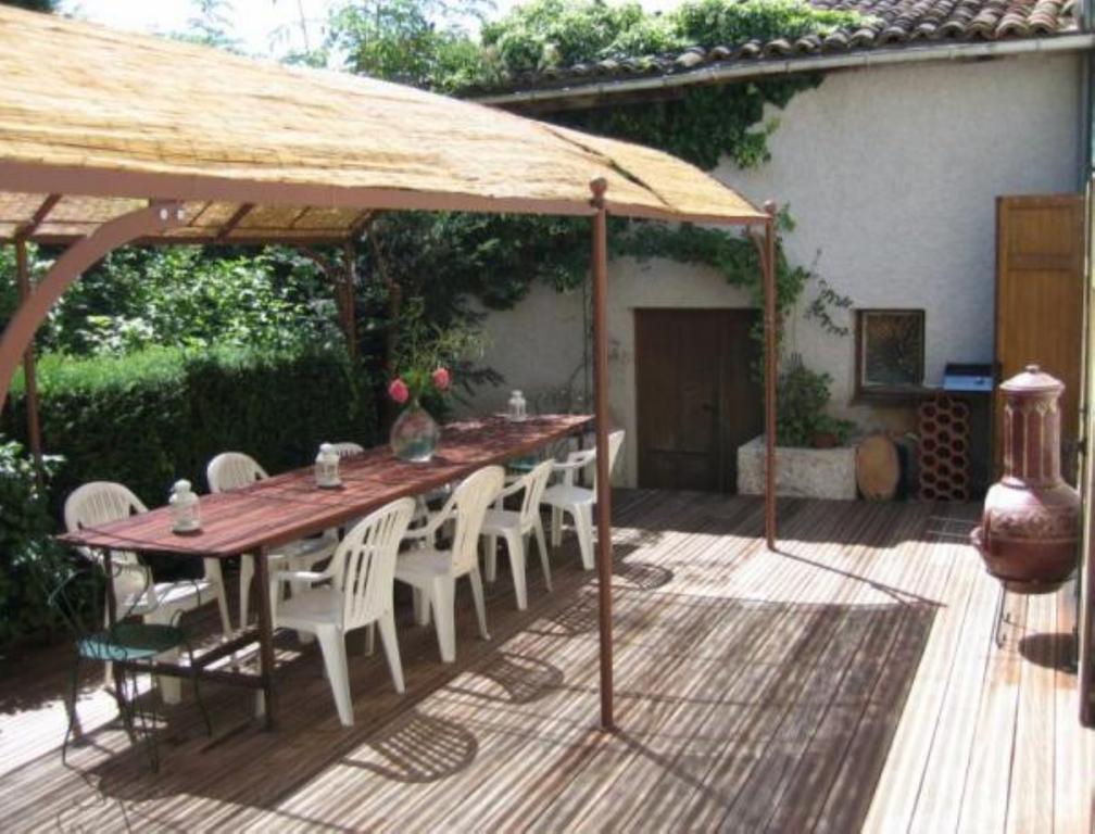 Domaine Du Besset Hotell Aubusson-d'Auvergne Exteriör bild