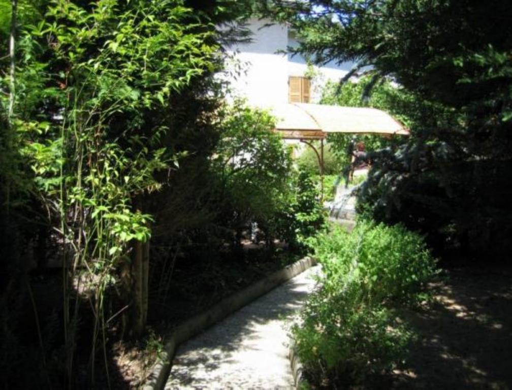 Domaine Du Besset Hotell Aubusson-d'Auvergne Exteriör bild